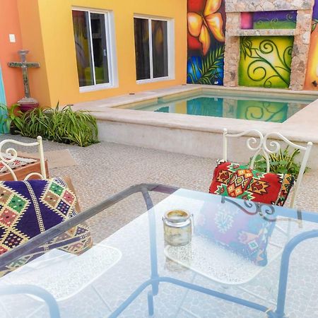 לינה וארוחת בוקר ואיאדוליד Casa Tunich Naj מראה חיצוני תמונה