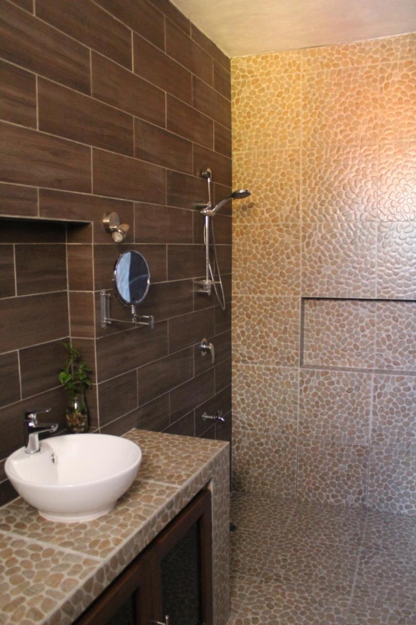 לינה וארוחת בוקר ואיאדוליד Casa Tunich Naj מראה חיצוני תמונה